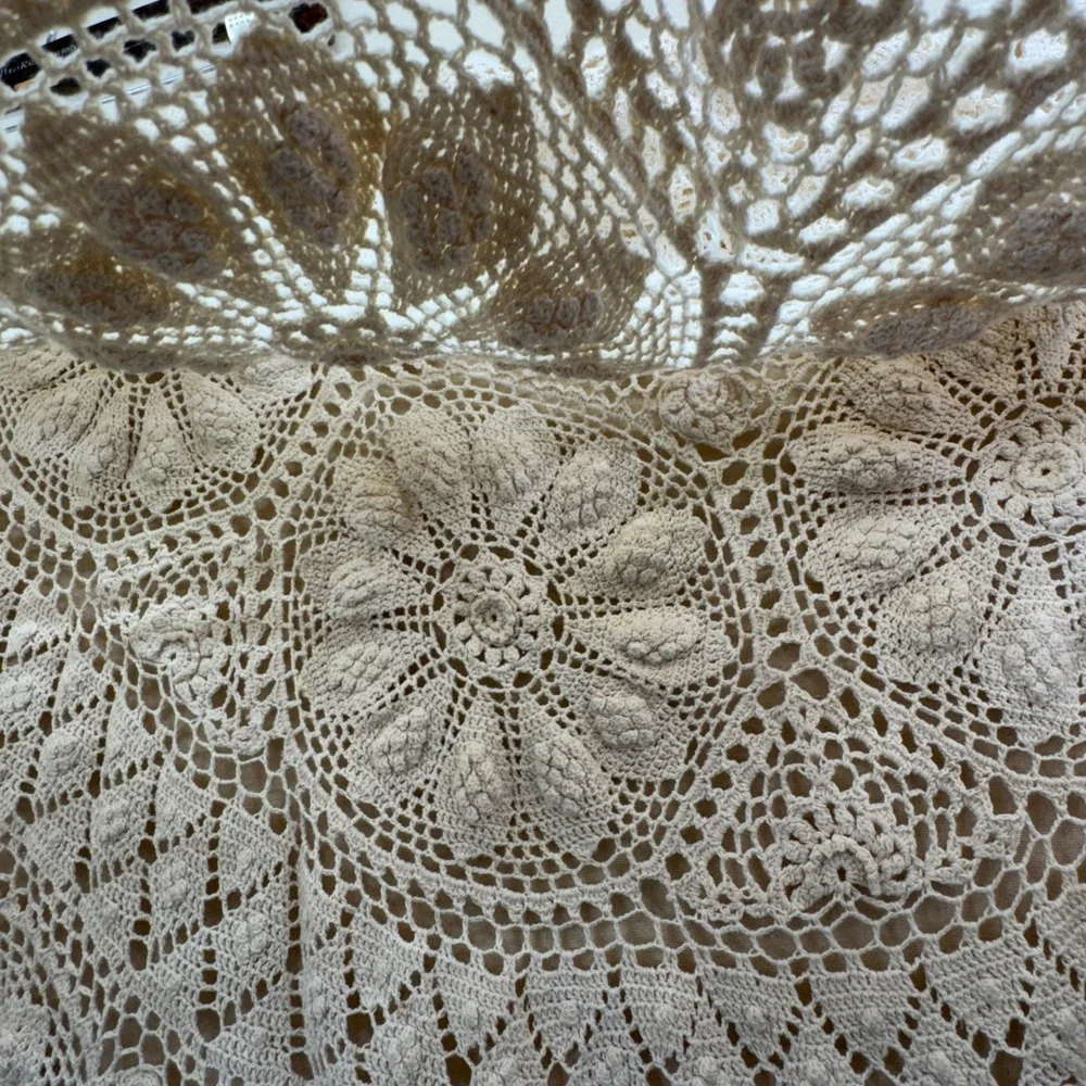 Vintage Crochet Round Tablecloth 68